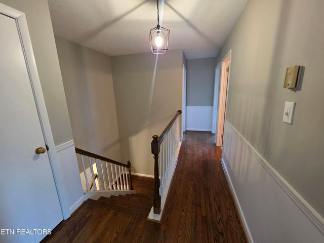 115 Morgan Rd, Oak Ridge, TN 37830