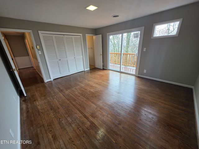 115 Morgan Rd, Oak Ridge, TN 37830