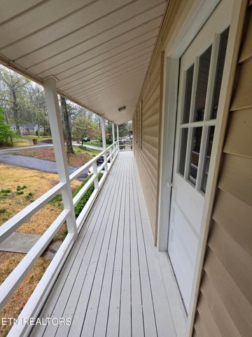 115 Morgan Rd, Oak Ridge, TN 37830