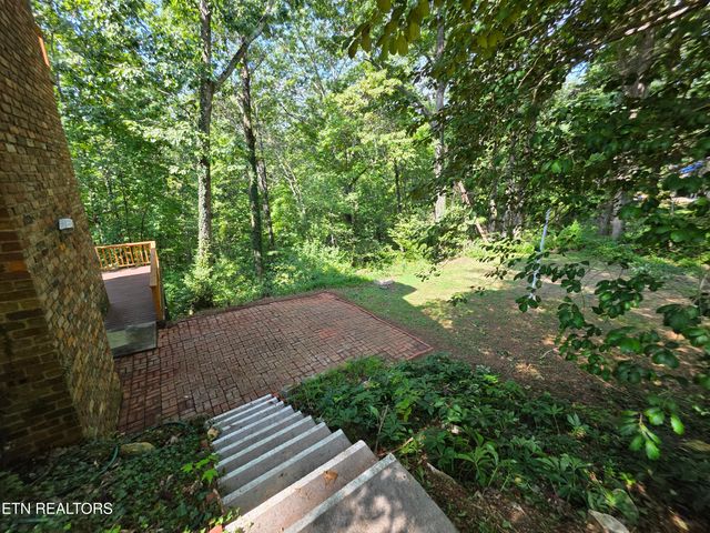 115 Morgan Rd, Oak Ridge, TN 37830