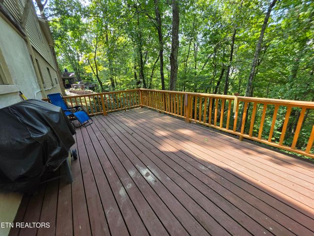 115 Morgan Rd, Oak Ridge, TN 37830