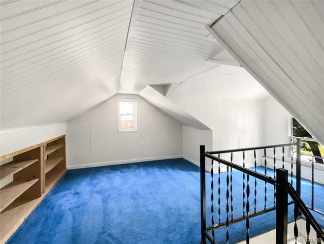 21521 ROOSEVELT Avenue, Farmington Hills, MI 48336