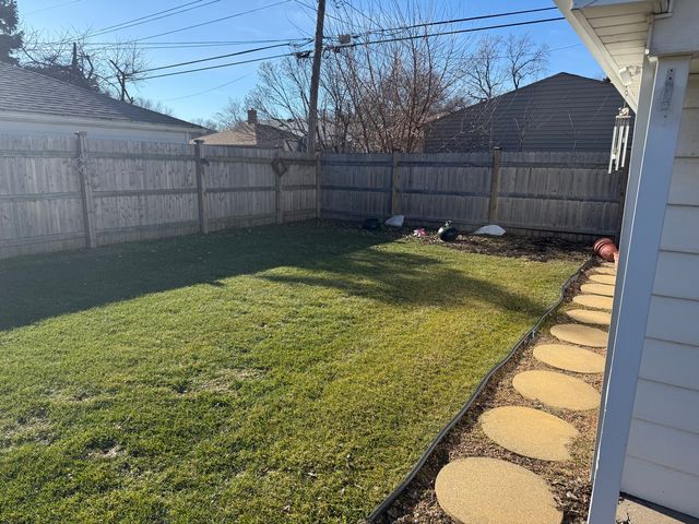 9012 S 50th Avenue S, Oak Lawn, IL 60453