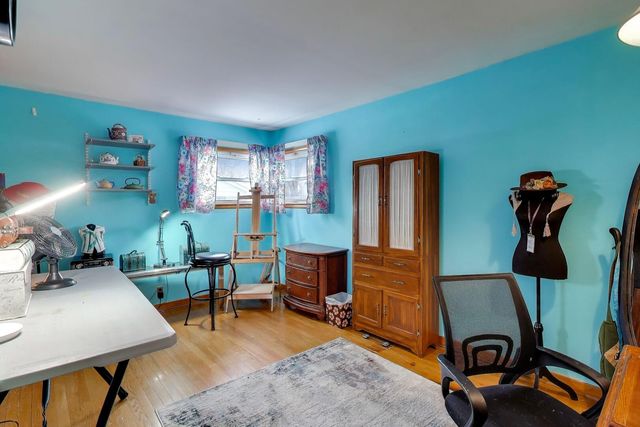 9012 S 50th Avenue S, Oak Lawn, IL 60453