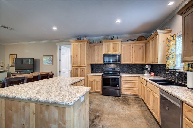 1774 County Road 3562, Dike, TX 75437