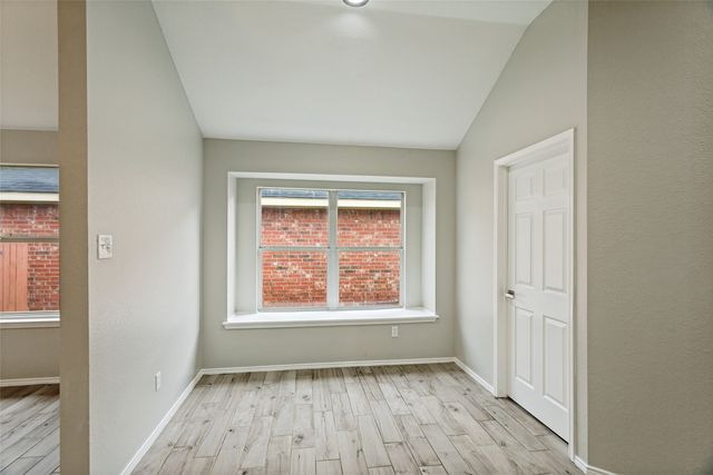 11812 Gold Creek Drive E, Fort Worth, TX 76244