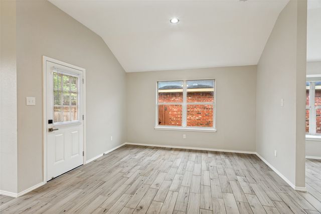 11812 Gold Creek Drive E, Fort Worth, TX 76244