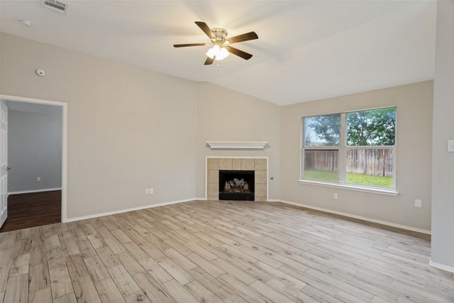 11812 Gold Creek Drive E, Fort Worth, TX 76244