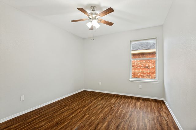 11812 Gold Creek Drive E, Fort Worth, TX 76244