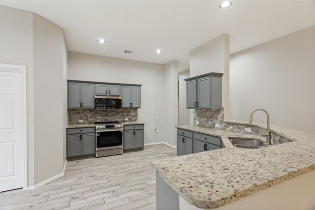 11812 Gold Creek Drive E, Fort Worth, TX 76244
