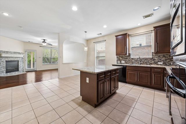 206 Saddle Ridge DR, Cedar Park, TX 78613