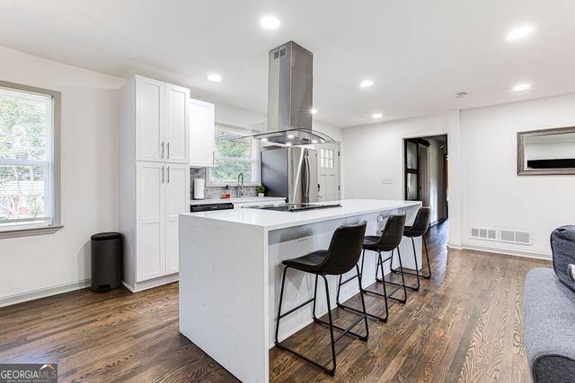 1300 WICHITA Drive, Atlanta, GA 30311
