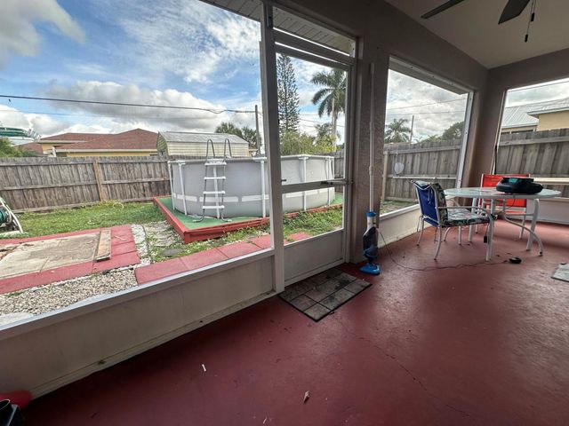 2525 SW Cameo Boulevard, Port St Lucie, FL 34953