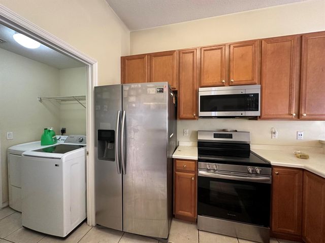 2525 SW Cameo Boulevard, Port St Lucie, FL 34953