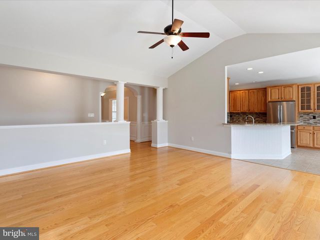 300 EARLY DR, Berryville, VA 22611