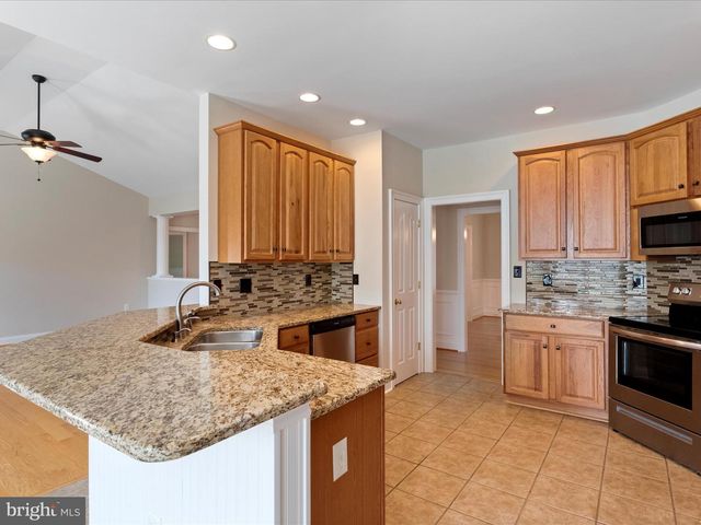 300 EARLY DR, Berryville, VA 22611