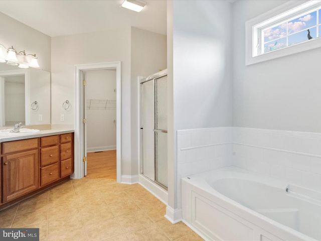 300 EARLY DR, Berryville, VA 22611