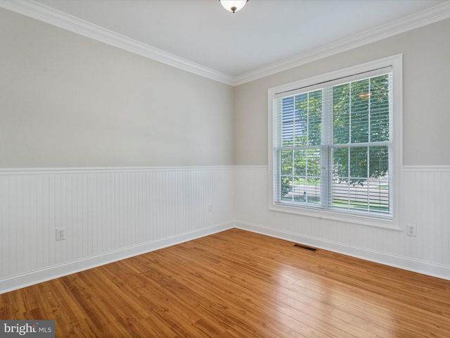 300 EARLY DR, Berryville, VA 22611
