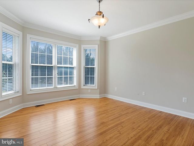 300 EARLY DR, Berryville, VA 22611
