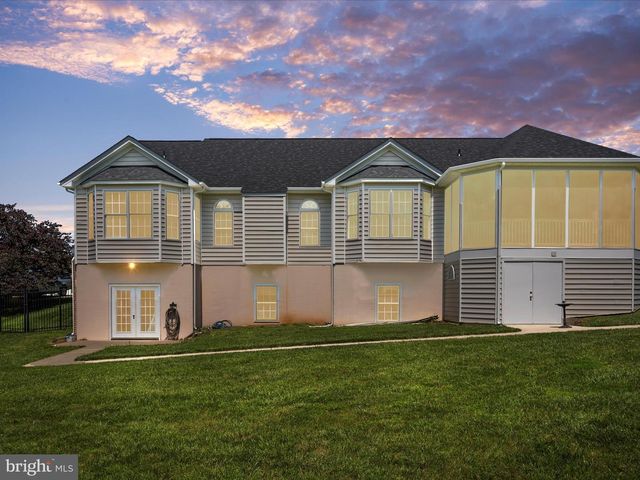 300 EARLY DR, Berryville, VA 22611