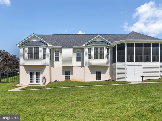 300 EARLY DR, Berryville, VA 22611