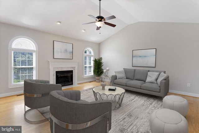 300 EARLY DR, Berryville, VA 22611