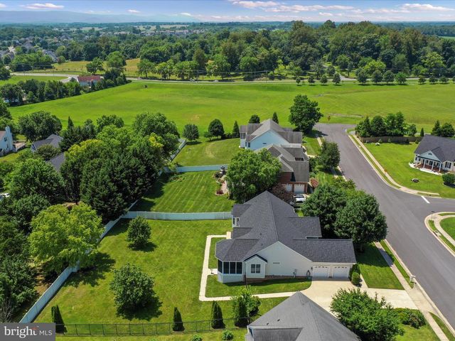 300 EARLY DR, Berryville, VA 22611