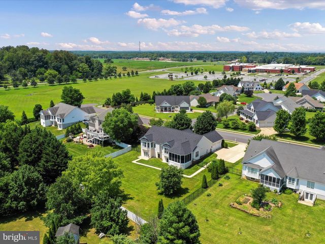 300 EARLY DR, Berryville, VA 22611