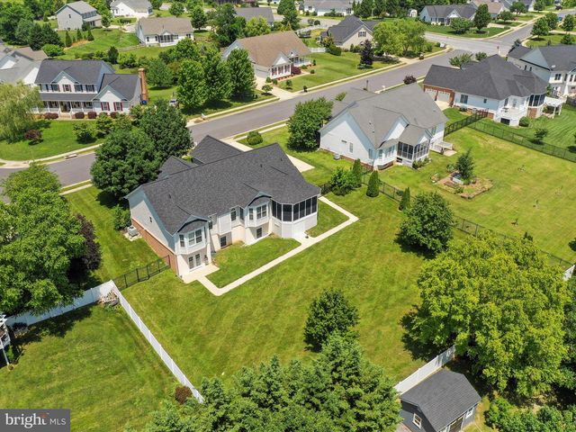 300 EARLY DR, Berryville, VA 22611