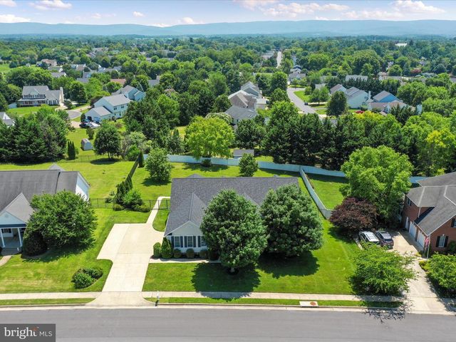 300 EARLY DR, Berryville, VA 22611