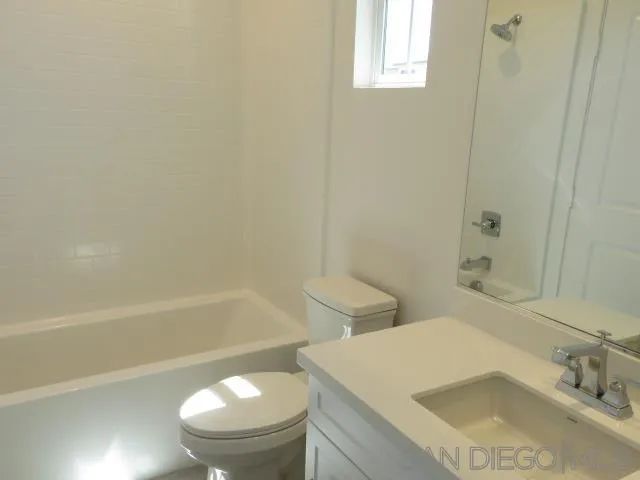 4382 Pacifica Way 5, Oceanside, CA 92056