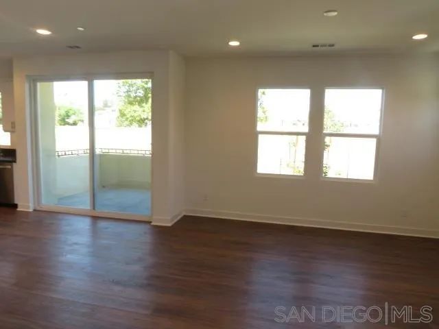 4382 Pacifica Way 5, Oceanside, CA 92056