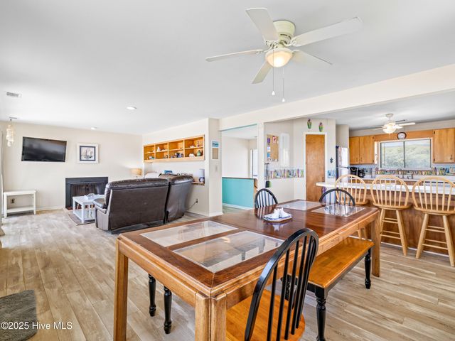 2602 S Shore Drive, Surf City, NC 28445