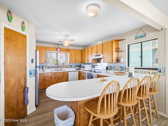 2602 S Shore Drive, Surf City, NC 28445