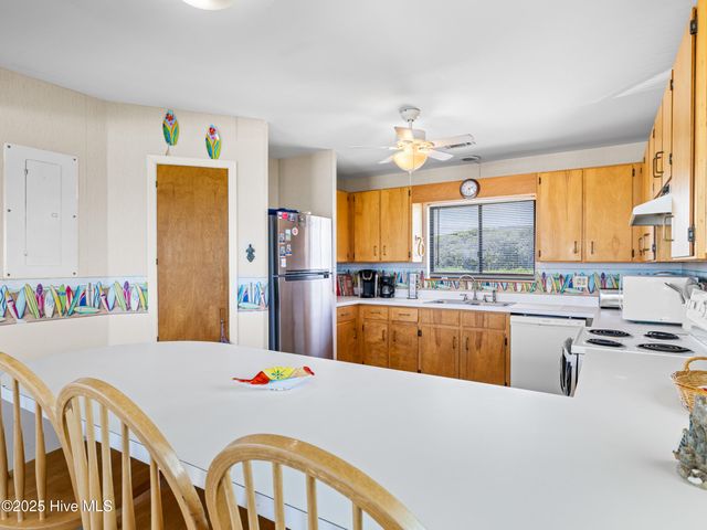 2602 S Shore Drive, Surf City, NC 28445