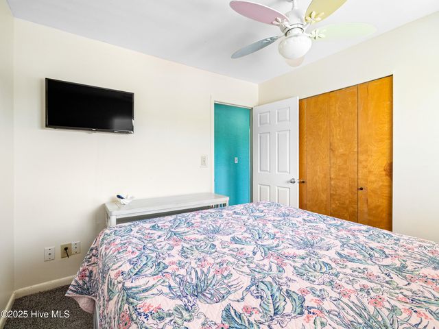 2602 S Shore Drive, Surf City, NC 28445