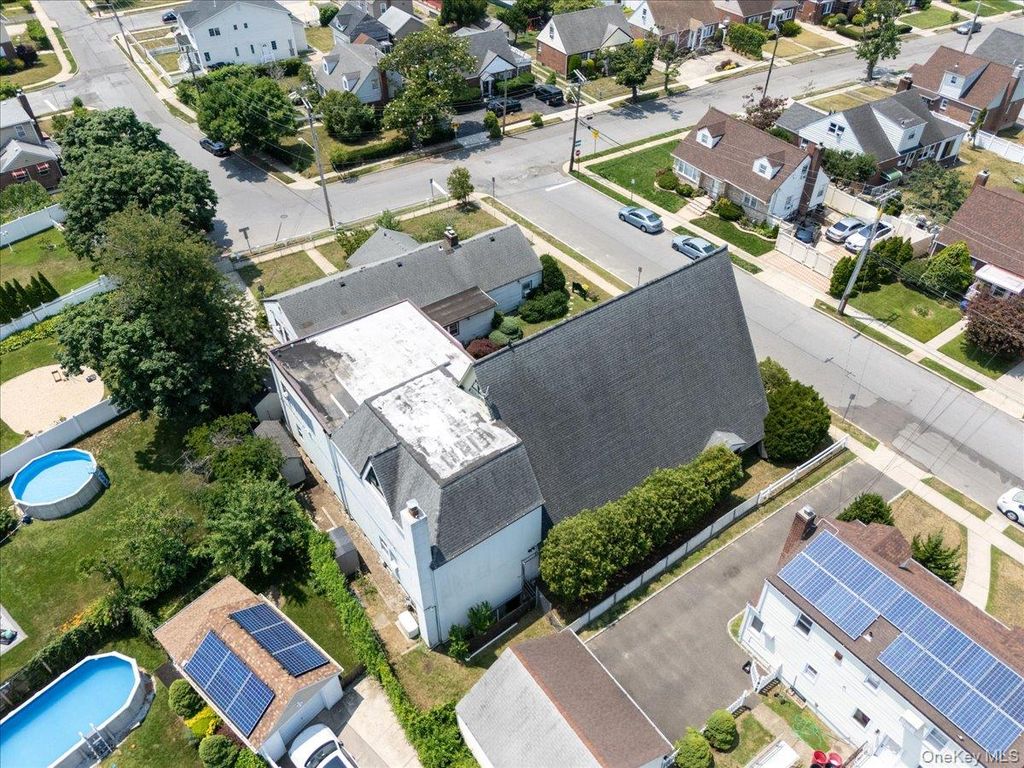 215 N Hillside Avenue, Valley Stream, NY 11580 — photo 5