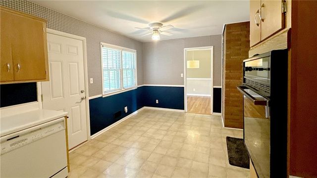 4010 W 63rd Street, Prairie Village, KS 66208