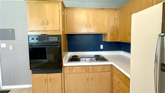 4010 W 63rd Street, Prairie Village, KS 66208