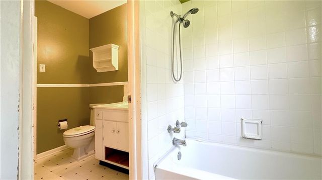4010 W 63rd Street, Prairie Village, KS 66208