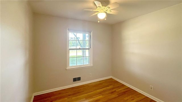 4010 W 63rd Street, Prairie Village, KS 66208