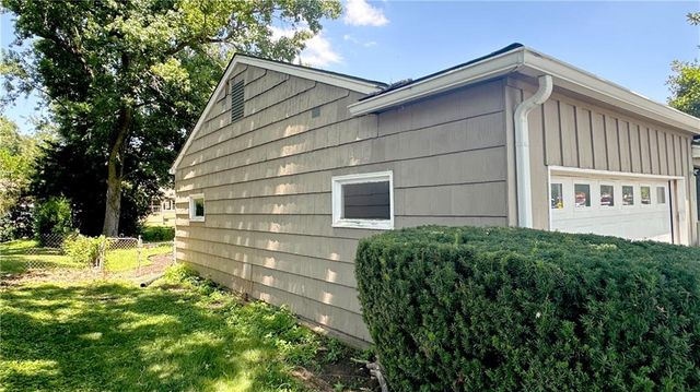 4010 W 63rd Street, Prairie Village, KS 66208