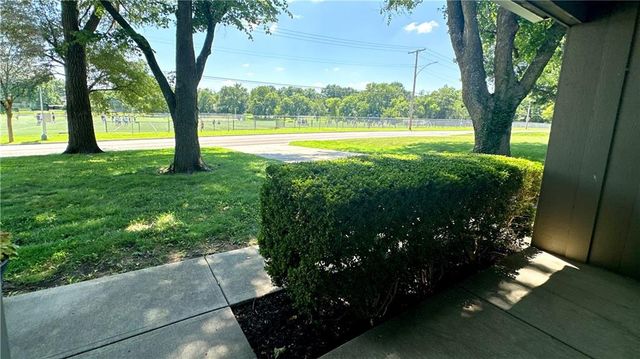 4010 W 63rd Street, Prairie Village, KS 66208