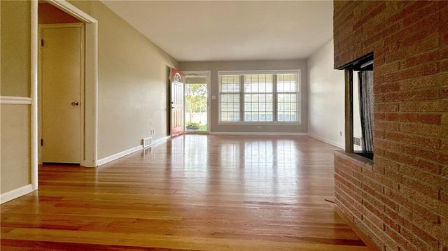 4010 W 63rd Street, Prairie Village, KS 66208
