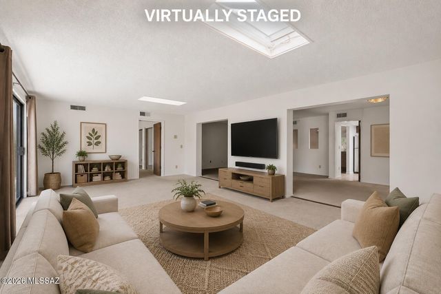 2431 W Placita Mateo, Tucson, AZ 85745