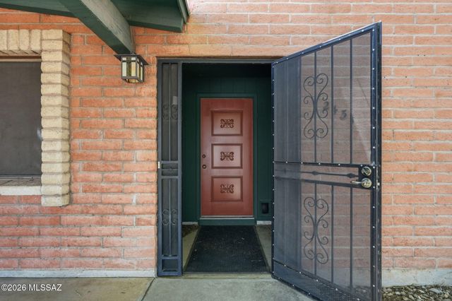 2431 W Placita Mateo, Tucson, AZ 85745