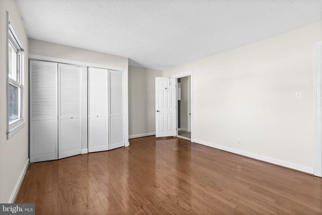 604 S BIRCH ST S, Sterling, VA 20164