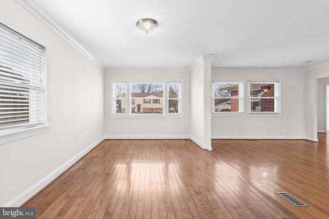 604 S BIRCH ST S, Sterling, VA 20164