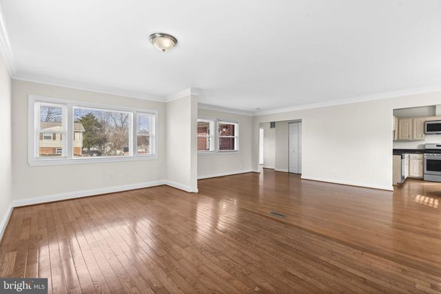 604 S BIRCH ST S, Sterling, VA 20164