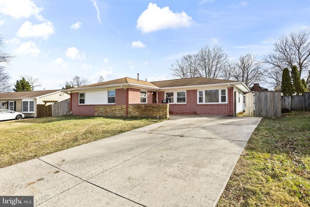 604 S BIRCH ST S, Sterling, VA 20164